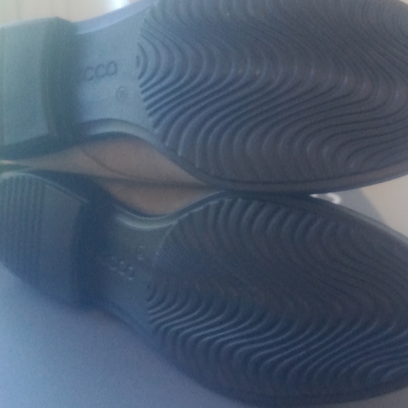 Ecco boots - Picture 3 of 6